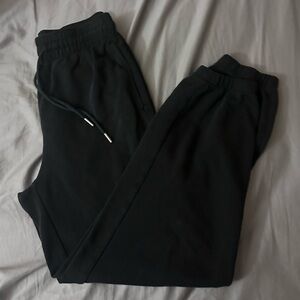 H&M Black Sweatpants Relaxed Fit Joggers